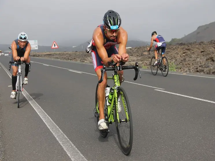 CORTES CARRETERA OCEAN LAVA LANZAROTE (1)