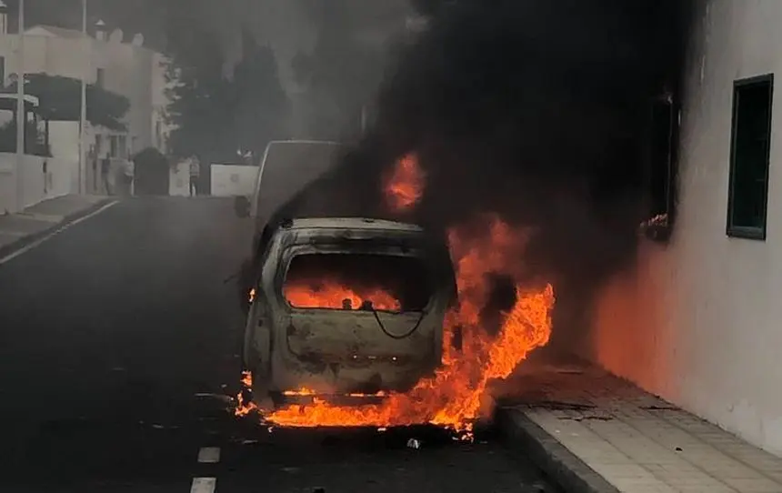 vehiculo fuego