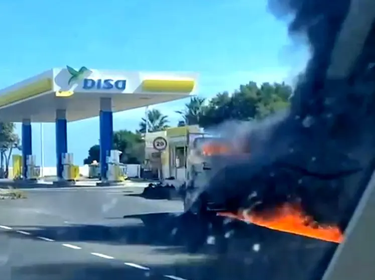incendio fuegoneta Disa El Cable