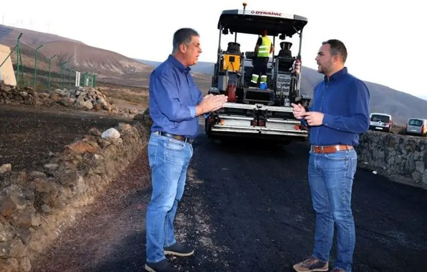 eño y jacobo, obras reasfaltado Teguise