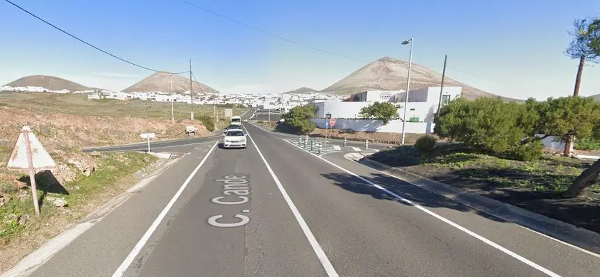 Imagen de la zona donde los jóvenes decidieron tumbarse en la carretera.