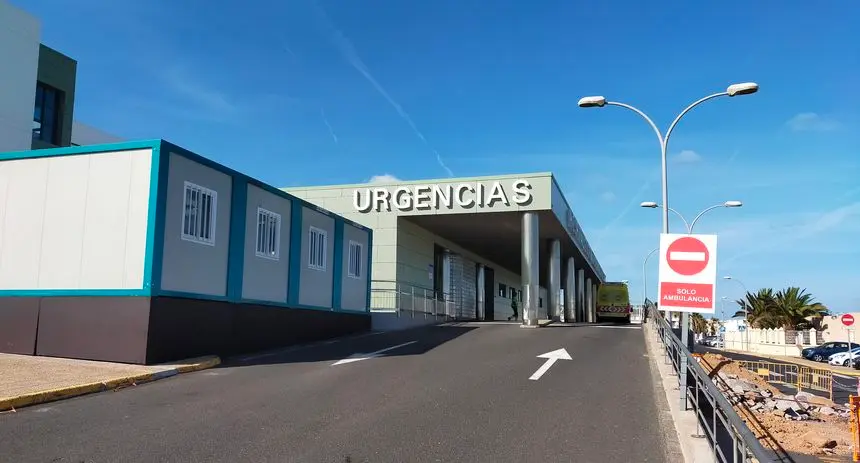 Imagen de la entrada del hospital de Lanzarote