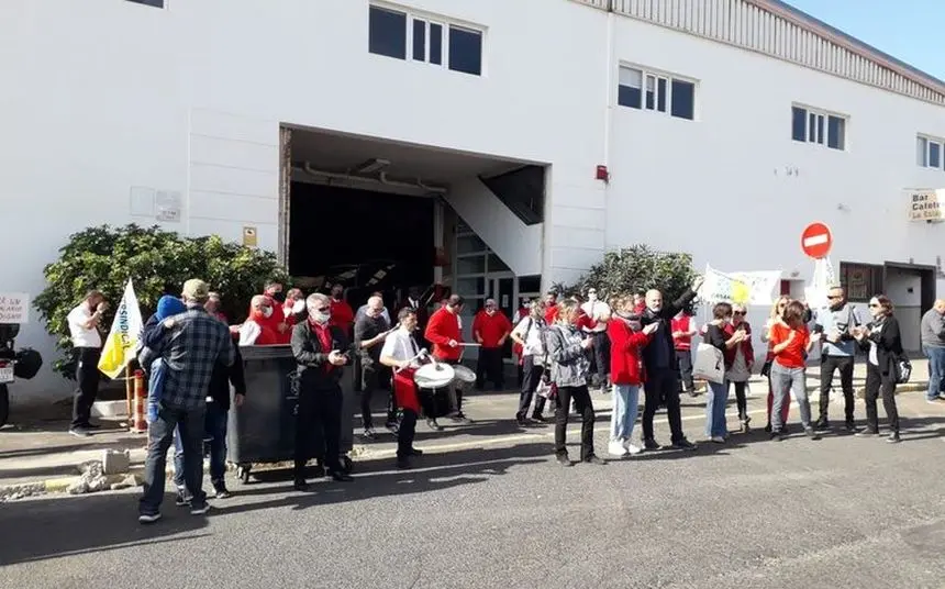 Imagen de una de las movilizaciones de estos días de los trabajadores de Lanzarote Bus.