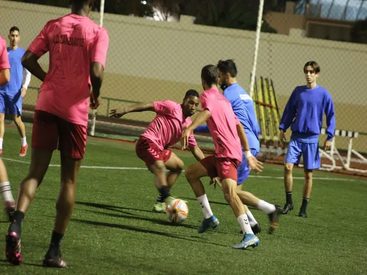 ÚLTIMO ENTRENAMIENTO UD LANZAROTE (1)