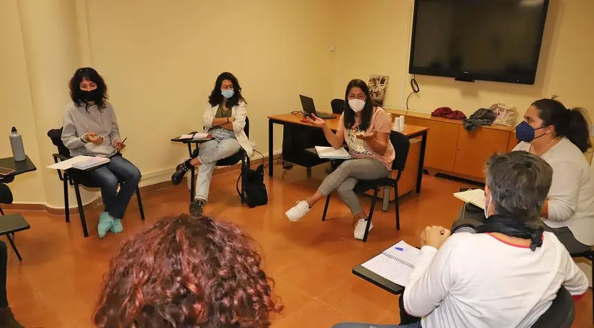 Momento de la reunión de Myriam Barros con las representantes de los colectivos.