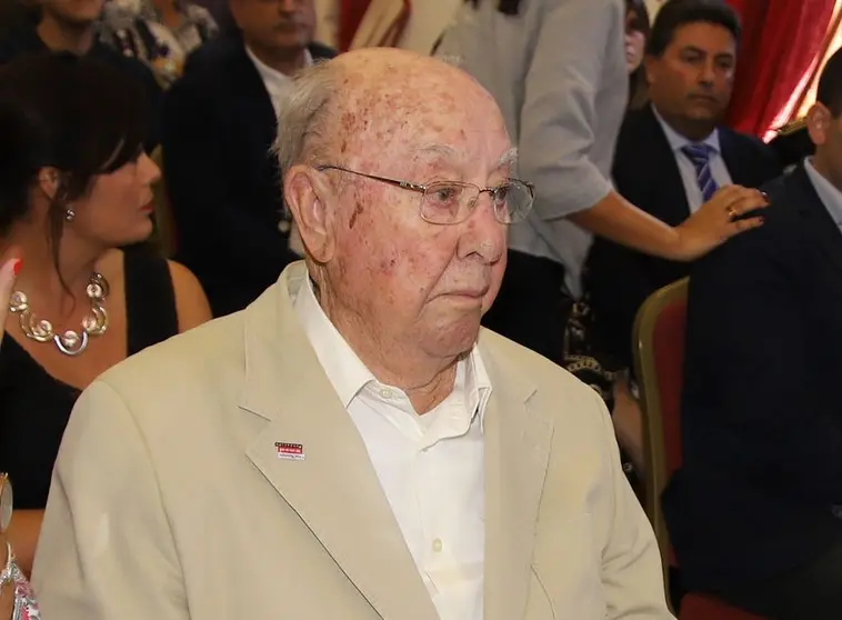 Carlos Manrique Cabrera