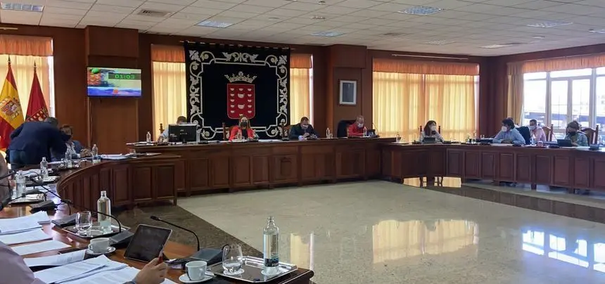 Imagen de archivo de un pleno celebrado en el Cabildo de Lanzarote.