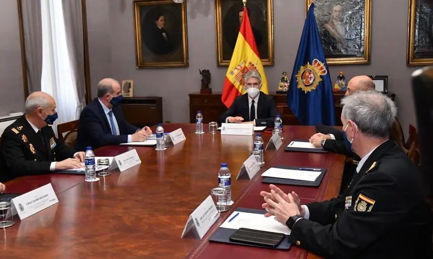 Imagen de la reunión de Interior con la Policía.