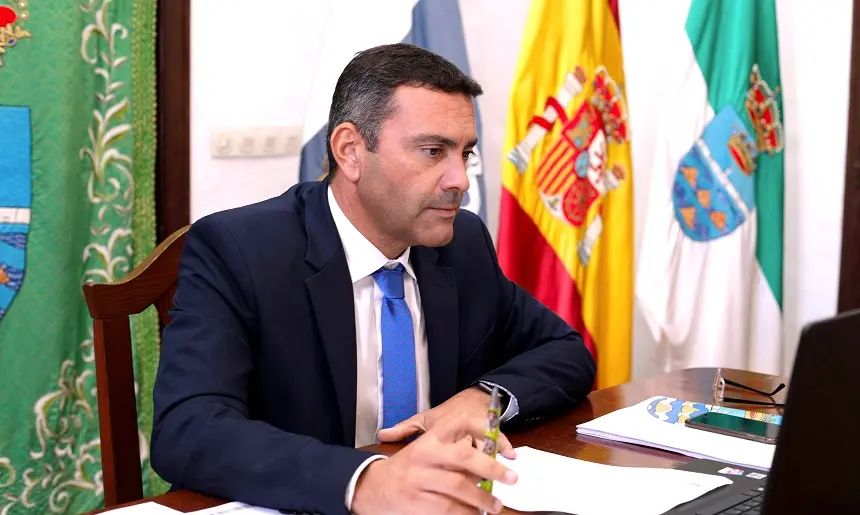 OSWALDO B CON PORTÁTIL