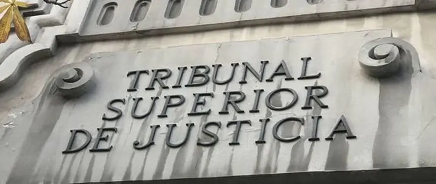 Imagen de la entrada al Tribunal Superior de Justicia de Canarias.