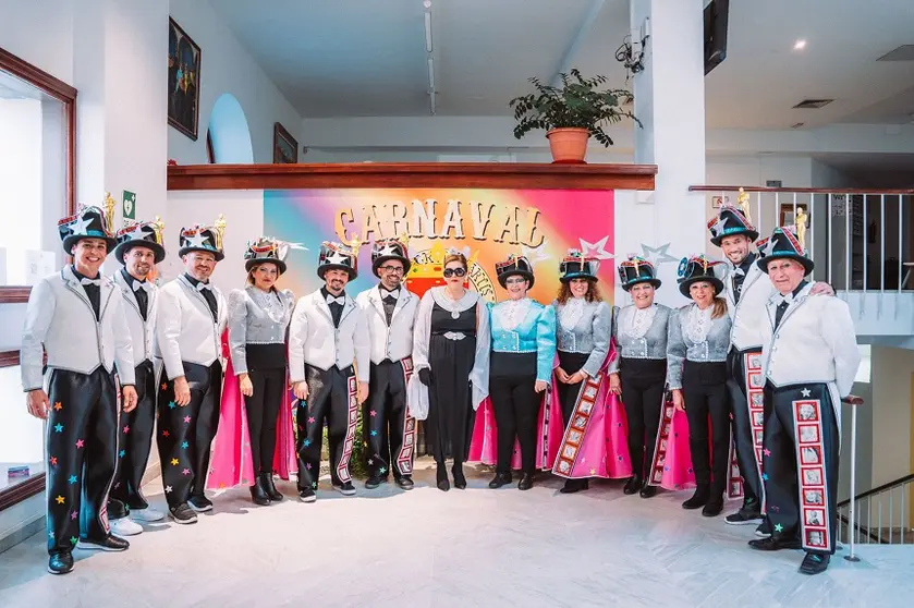 Componentes del gobierno de Arrecife disfrazados por los carnavales.