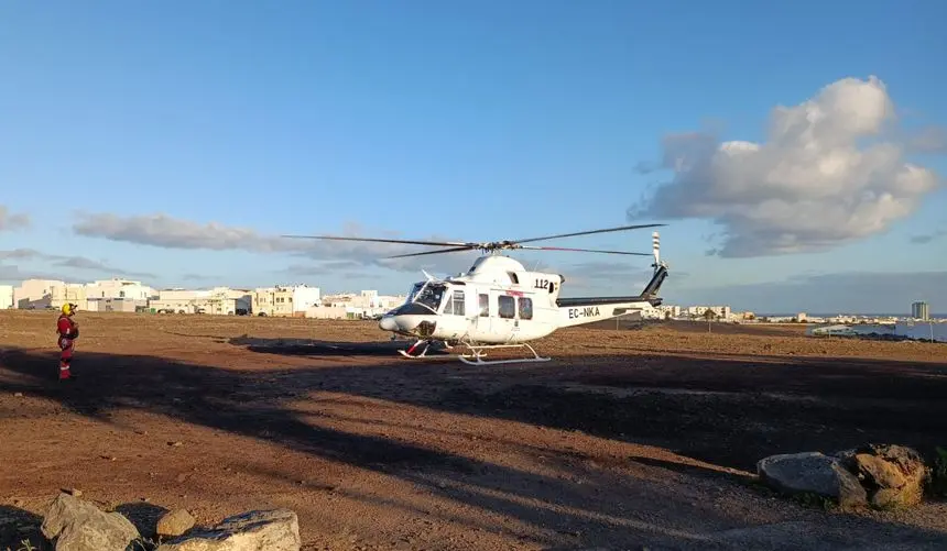 Imagen del helicóptero que socorrió al herido