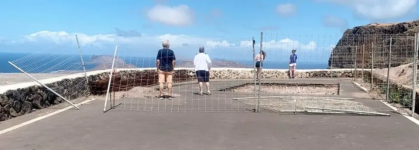 Estado actual del mirador de Guinate.