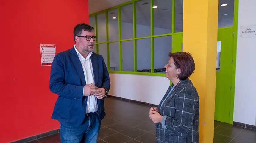 Isidro Pérez, Alcalde de San Bartolomé, junto a Alma González, concejala de la Tercera Edad.