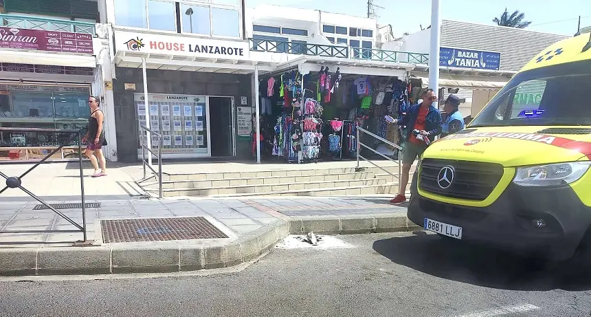 Base señal rota y ambulancia