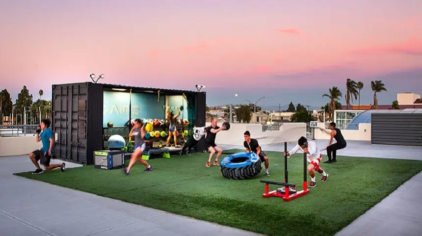 Imagen de un gimnasio de entrenamiento deportivo portátil.