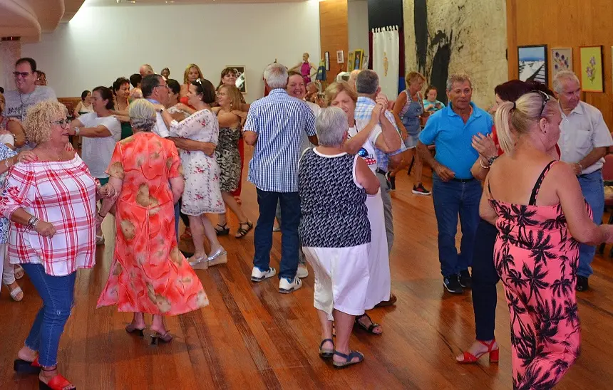 Baile de los mayores organizado por el Ayuntamiento de Tías.