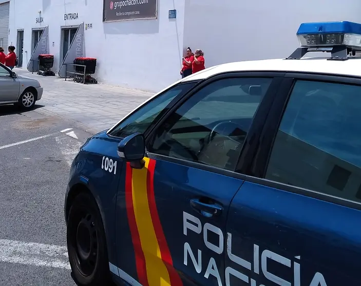 Coche de la Polícia Nacional que acudió a la zona donde se produjo el incidente.