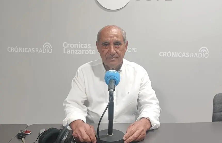 Dimas Martín en Crónicas Radio.
