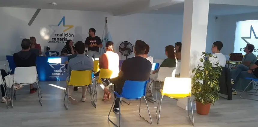Echedey Eugenio en la reunión de este martes con el resto de compañeros del Comité Local.