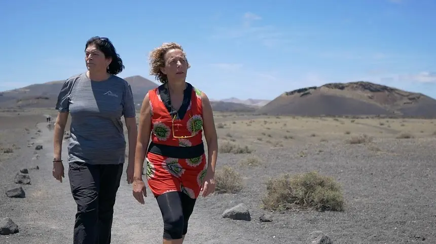 Elena Solís durante su visita al Parque Natural de los Volcanes.