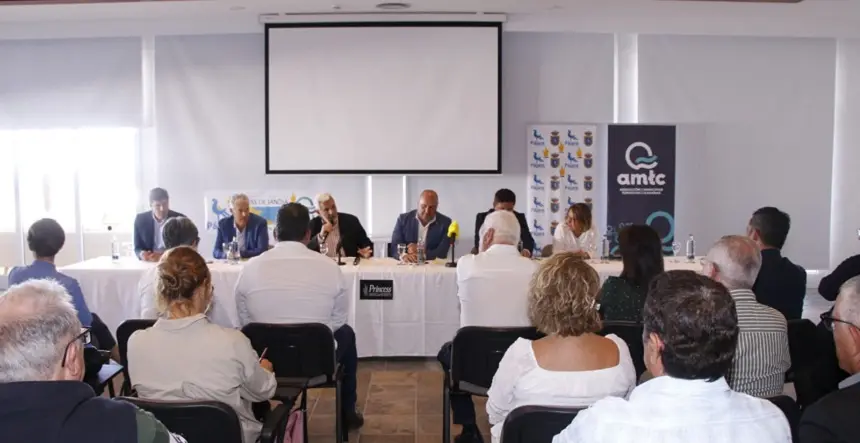 Imagen de la Asamblea de la Asociación de Municipios Turísticos de Canarias.