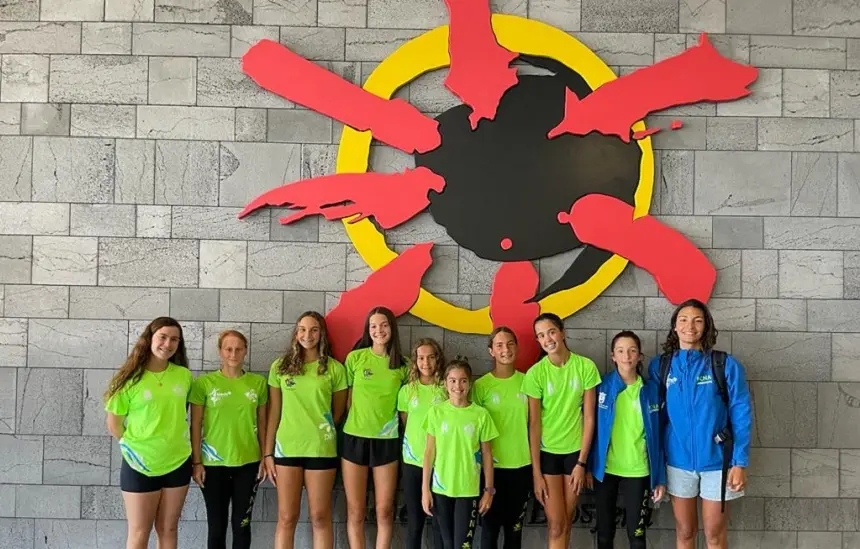 Imagen de la expedición del Club de Natación Sincronizada Pingüinos de Arrecife desplazado a Tenerife.