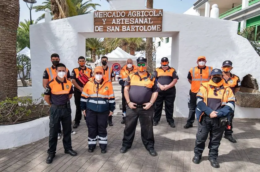 Imagen de el Cuerpo de Voluntarios de Protección Civil en San Bartolomé.