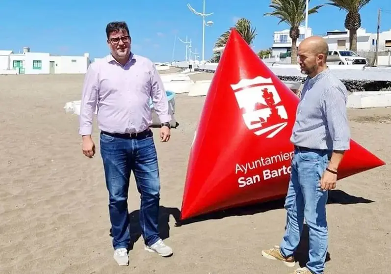 Isidro Pérez y Raúl de León en Playa Honda.