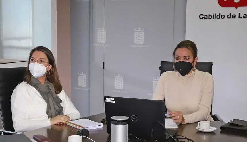 Isabel Martín y María Dolores Corujo