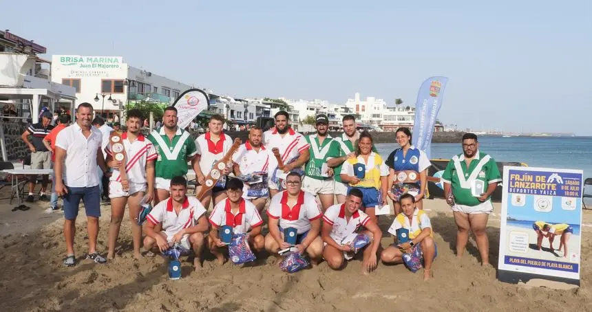 Foto de familia de los participantes