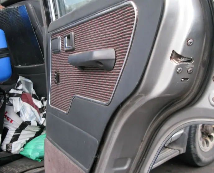 Interior del coche donde se portaba la droga.