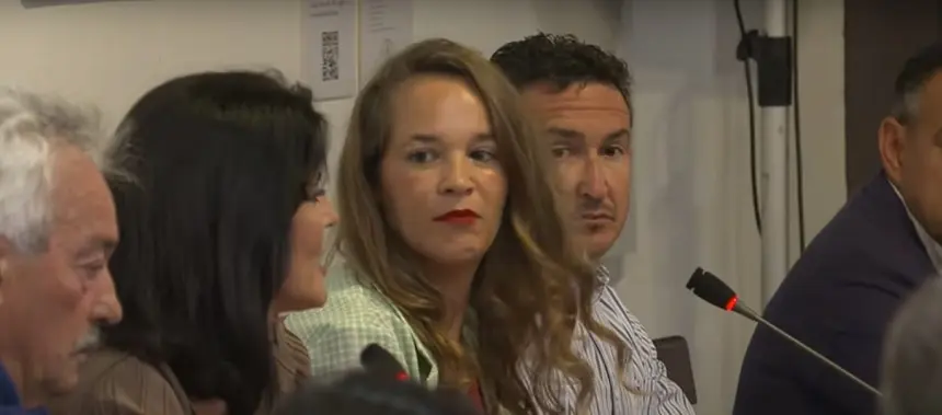 Imagen del pleno de la toma de posesión de Evelia García. 