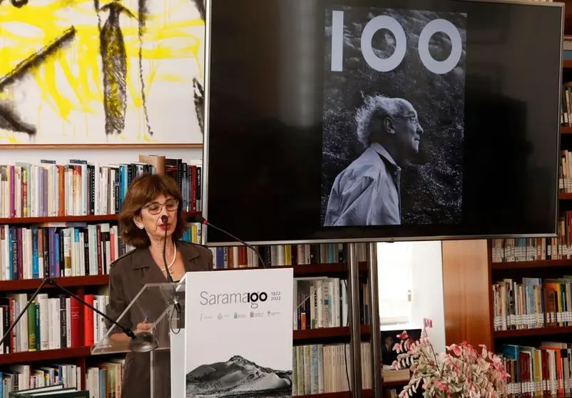 Pilar del Río en una de las presentaciones que se han hecho con motivo del centenario del nacimiento de José Saramago.