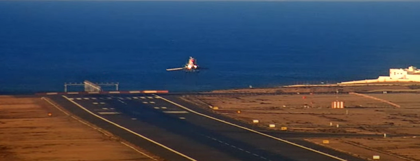 Imagen del Falcon abandonando el aeropuerto de Lanzarote.