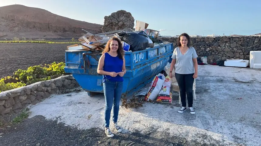 Imagen begona hernández y belen morales en la escombrera de los dolores.
