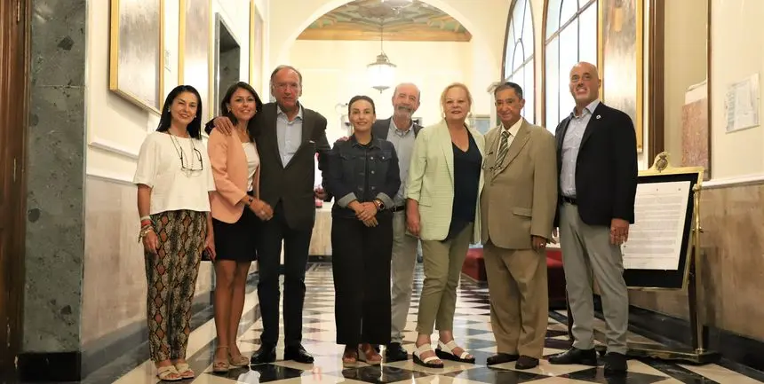 Grupo de senadores socialistas canarios.