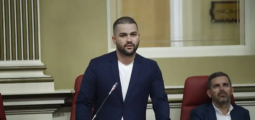 Imagen de Jesús Machín Tavio en el Parlamento de Canarias.