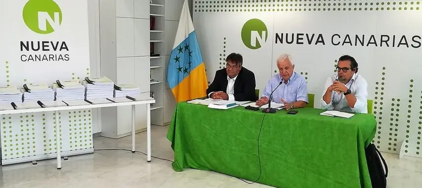 Imagen de la rueda de prensa que han ofrecido este sábado los representantes de Nueva Canarias