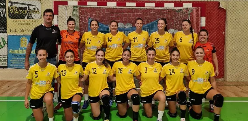 Imagen de las chicas del club de balonmano de Puerto del Carmen