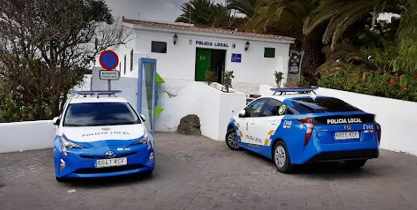 Policía Local de San Bartolomé.