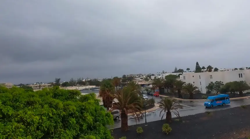 Imagen de primera hora de la mañana de este domingo cuando descendió la intensidad de la lluvia