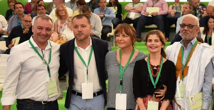 Inés Miranda, Josefa Millán, Dunia González, Pedro Quevedo y Luis Campos, integrantes de NC.