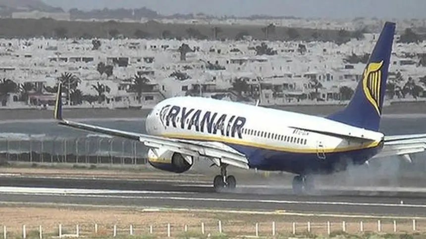 Imagen de un vuelo de Ryanair en Lanzarote.
