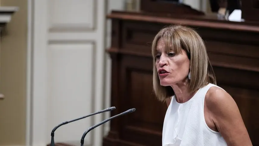 Esther González, parlamentaria de Nueva Canarias.