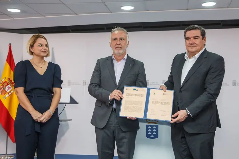 El presidente de Canarias y el titular de Inclusión, Seguridad Social y Migraciones valoran el acuerdo, que permitirá reforzar la atención sanitaria, educativa y sociolaboral de los menores y jóvenes extutelados en las Islas.