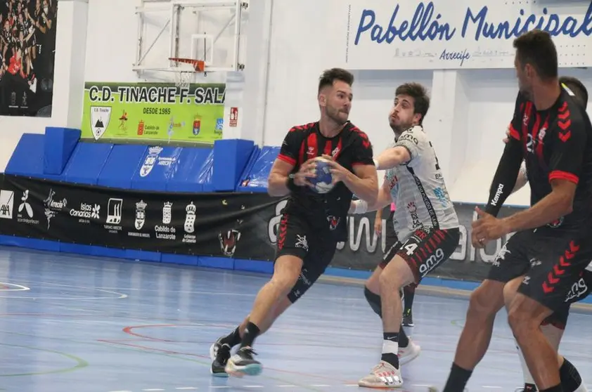 BALONMANO. SAN JOSÉ OBRERO - LALIN (5)