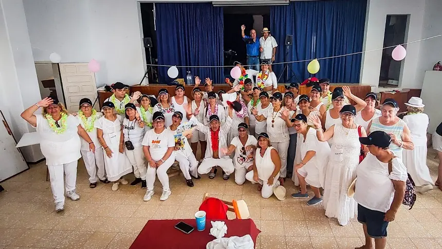 Imagen de los vecinos de Titerroy en la fiesta de fin de verano realizada en La Graciosa.