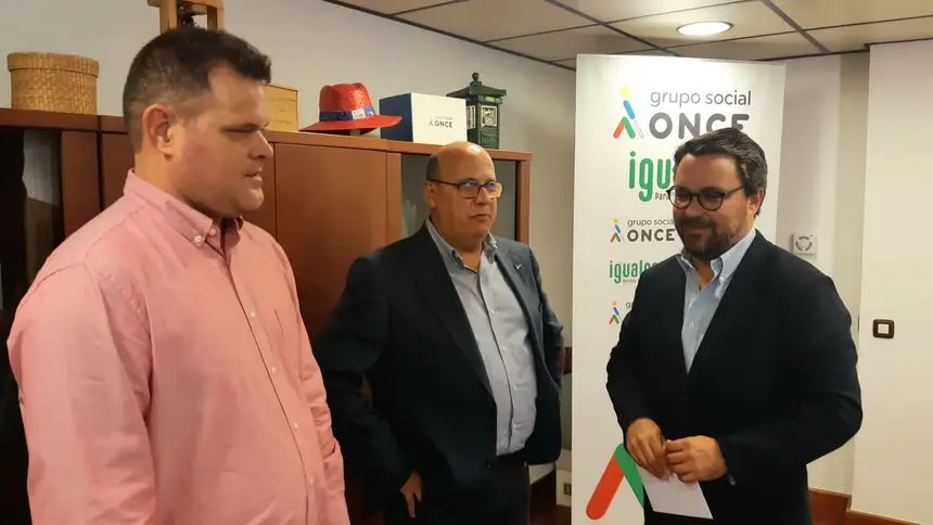 Asier Antona en una de las oficinas de la ONCE.