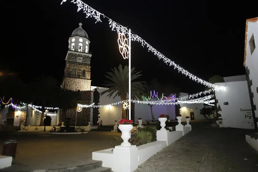 Imagen de alumbrado de navidad en Teguise.